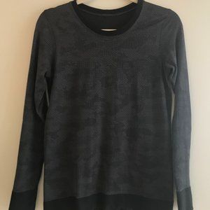 Lululemon Longsleeve Shirt Size 4